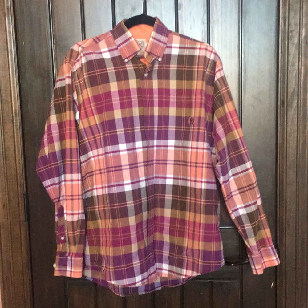 XS Cinch long sleeved button down collared shirt